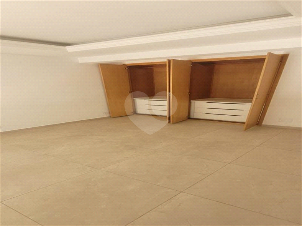 Apartamento Triplex à Venda – Excelente Localização