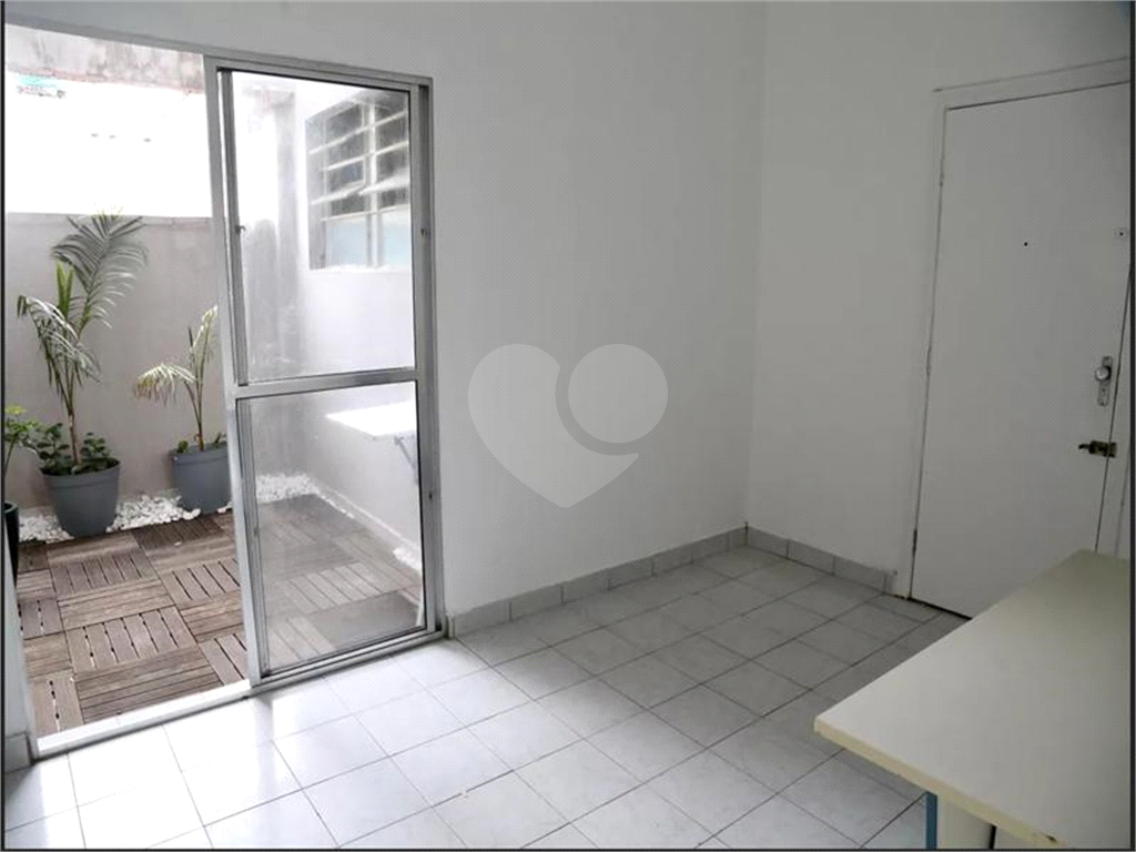 APARTAMENTO em SANTO AMARO
