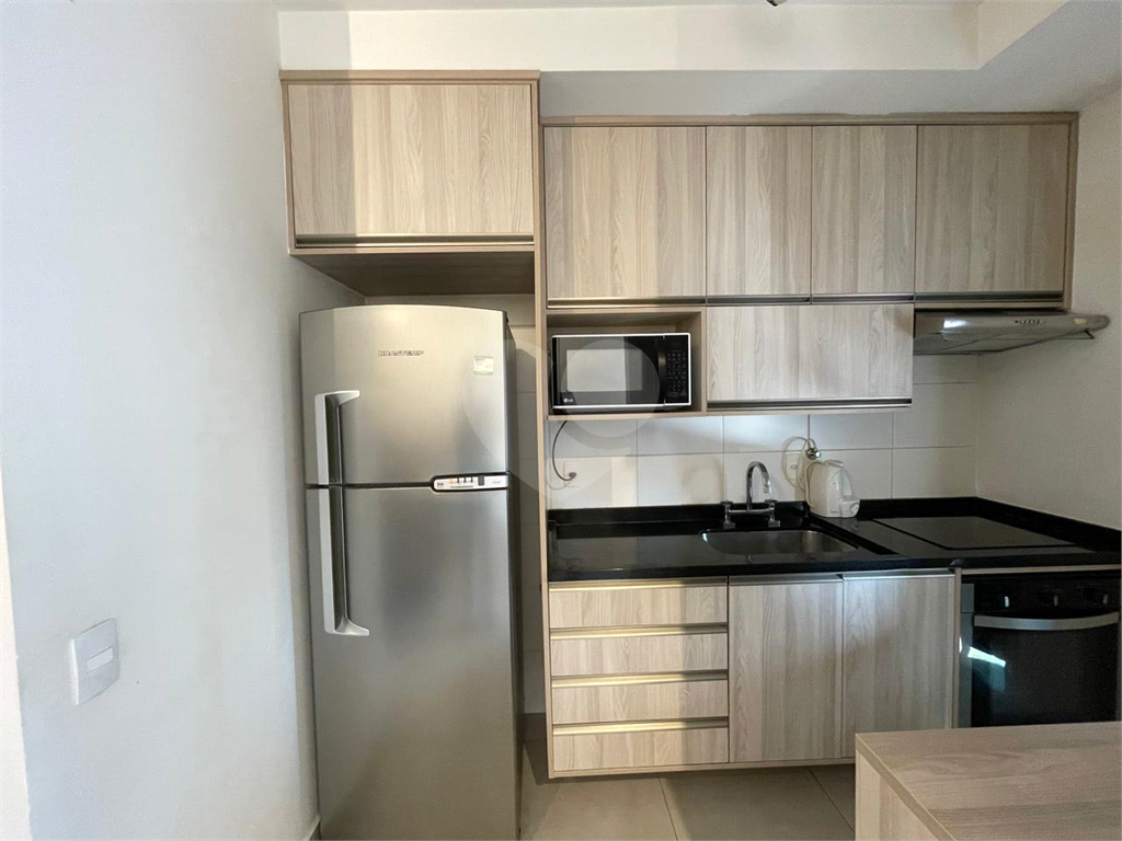APARTAMENTO em MOEMA