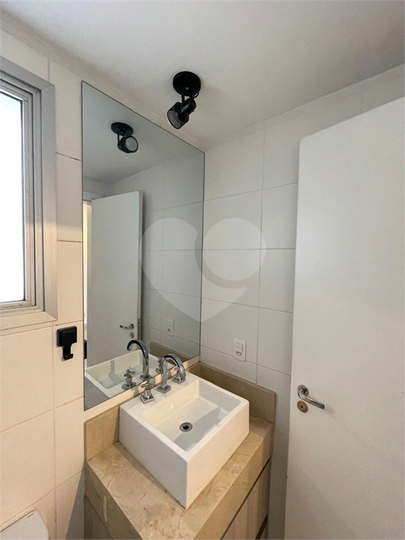 APARTAMENTO em MOEMA