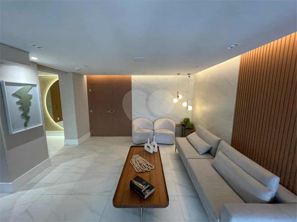 APARTAMENTO em MOEMA