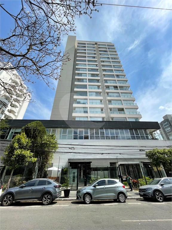 APARTAMENTO em MOEMA