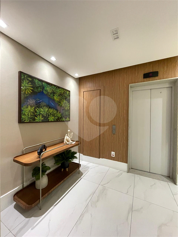 APARTAMENTO em MOEMA