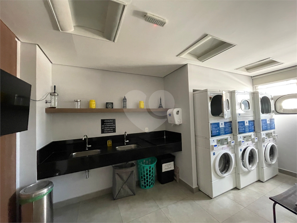 APARTAMENTO em MOEMA