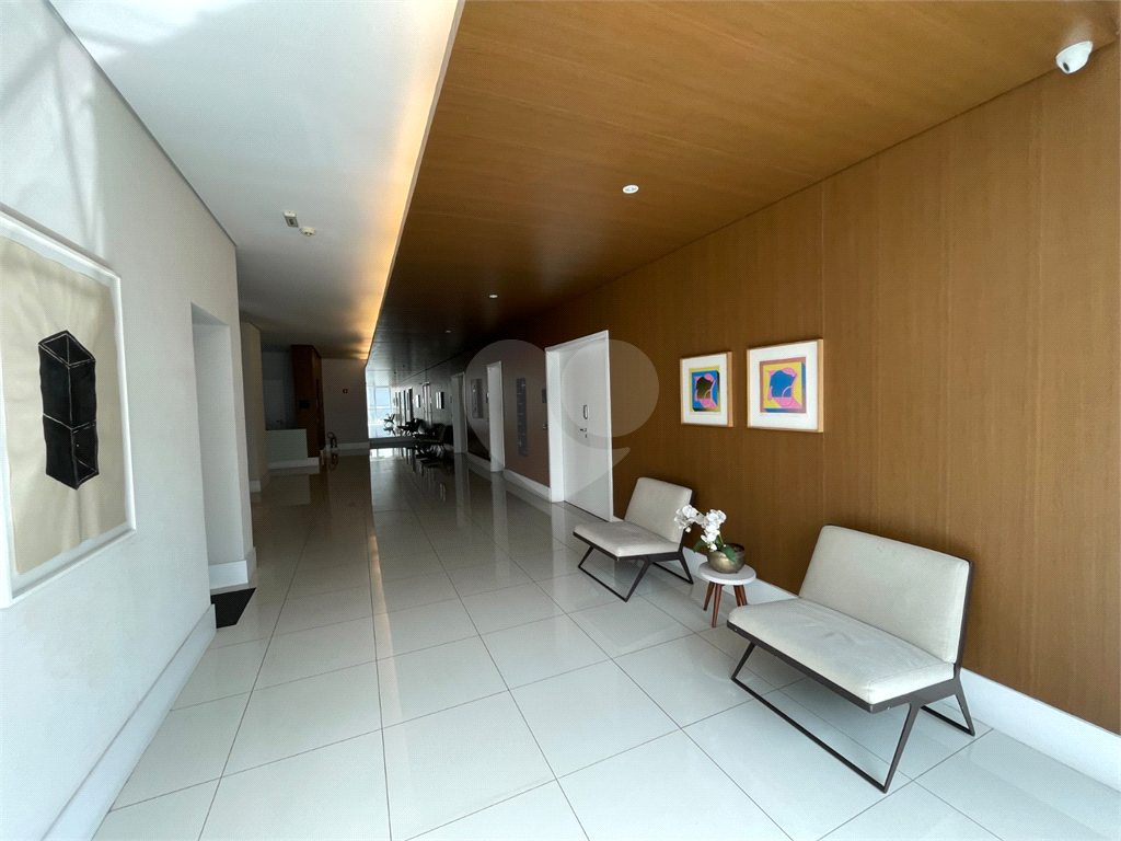 APARTAMENTO em MOEMA