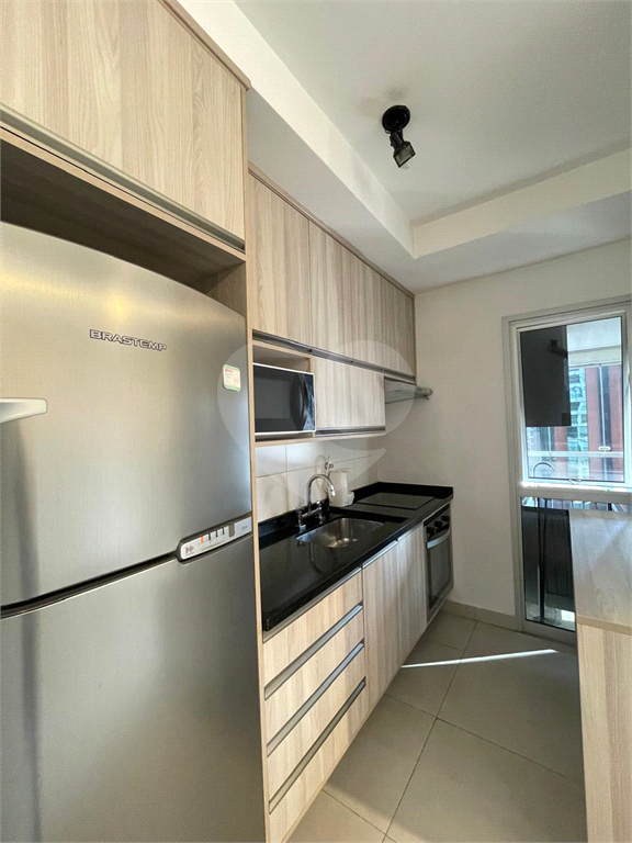 APARTAMENTO em MOEMA