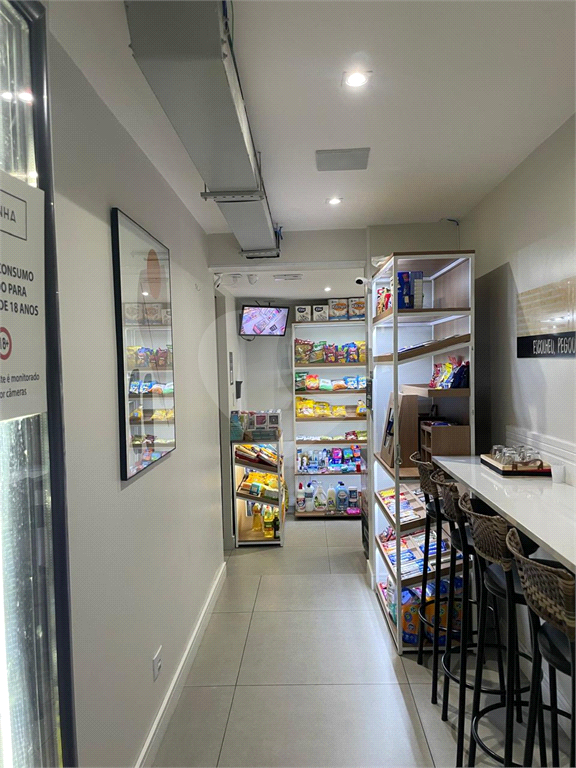 APARTAMENTO em MOEMA