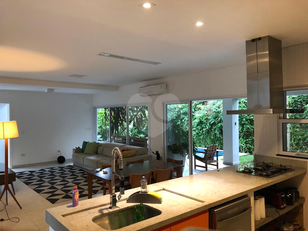 Casa de praia em condomínio fechado à venda em Paúba, São Sebastião -SP