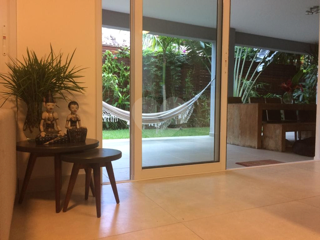 Casa de praia em condomínio fechado à venda em Paúba, São Sebastião -SP