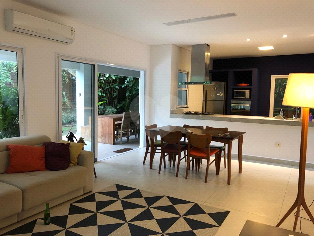 Casa de praia em condomínio fechado à venda em Paúba, São Sebastião -SP