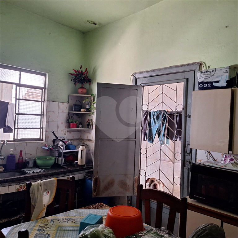 Duas casa no terreno. Otimo p familias que precisam de duas moradias.