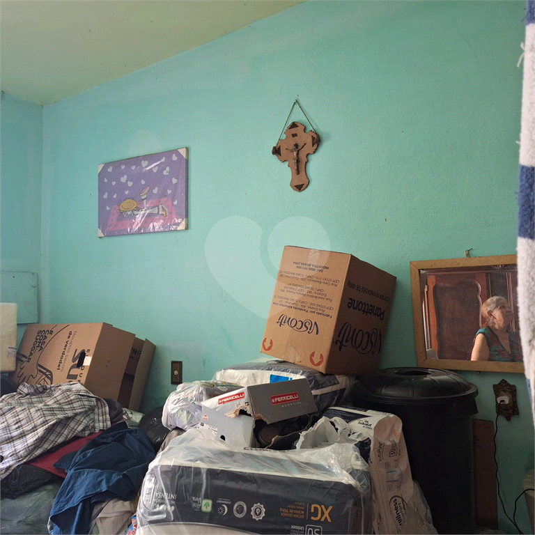 Duas casa no terreno. Otimo p familias que precisam de duas moradias.