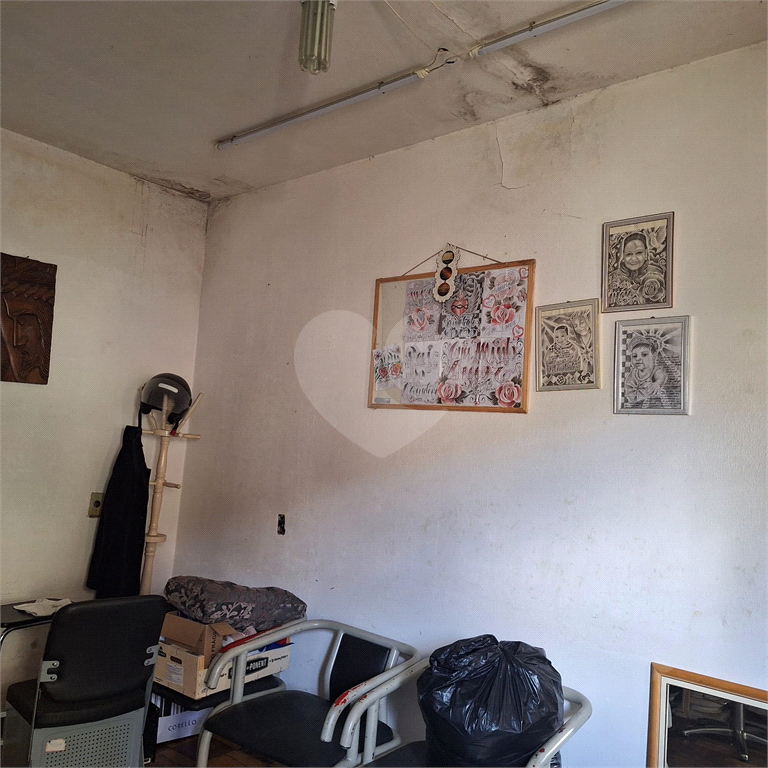 Duas casa no terreno. Otimo p familias que precisam de duas moradias.