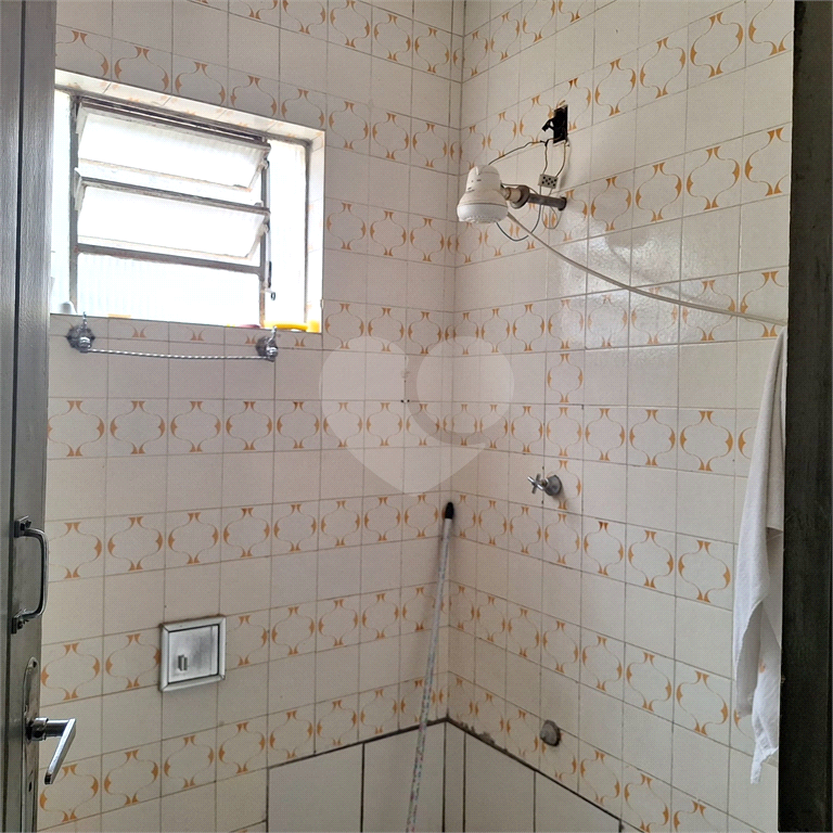 Duas casa no terreno. Otimo p familias que precisam de duas moradias.