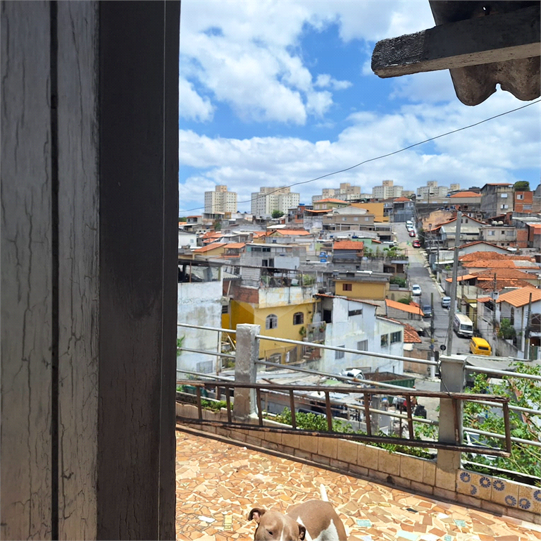 Duas casa no terreno. Otimo p familias que precisam de duas moradias.