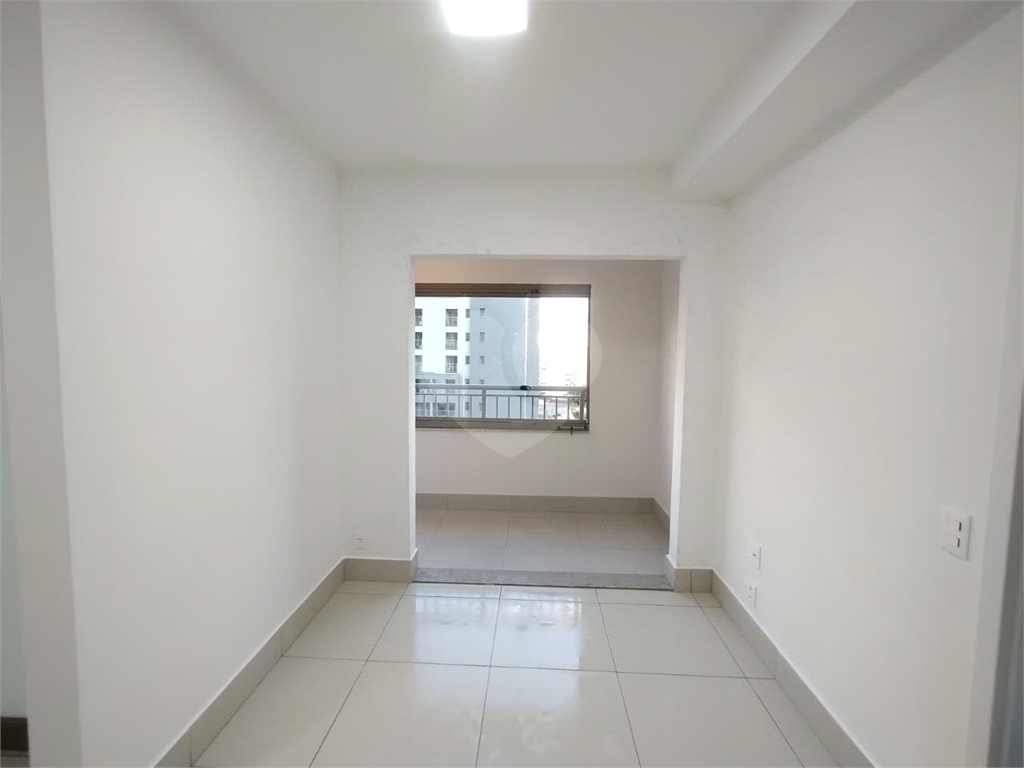 APARTAMENTO em PERDIZES