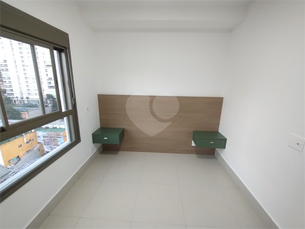 APARTAMENTO em PERDIZES