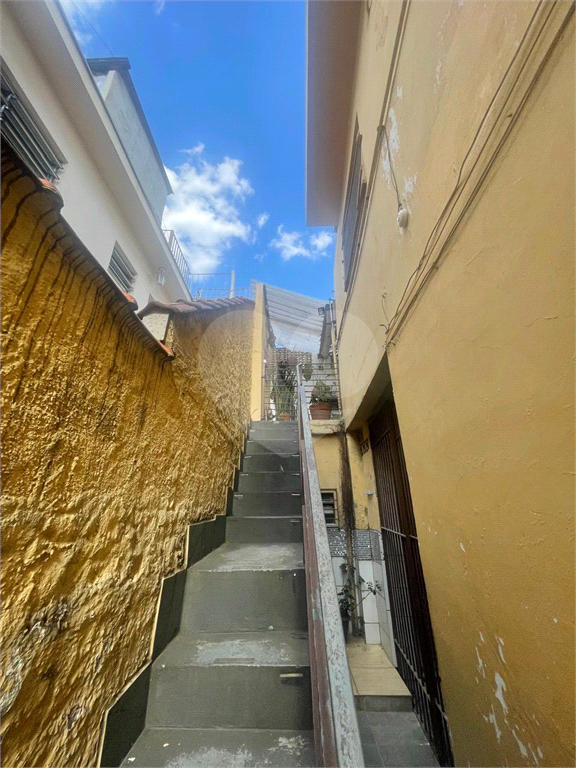 OPORTUNIDADE ÚNICA,LINDA CASA NA CASA VERDE AO LADO DO TERMINAL CASA VERDE. 