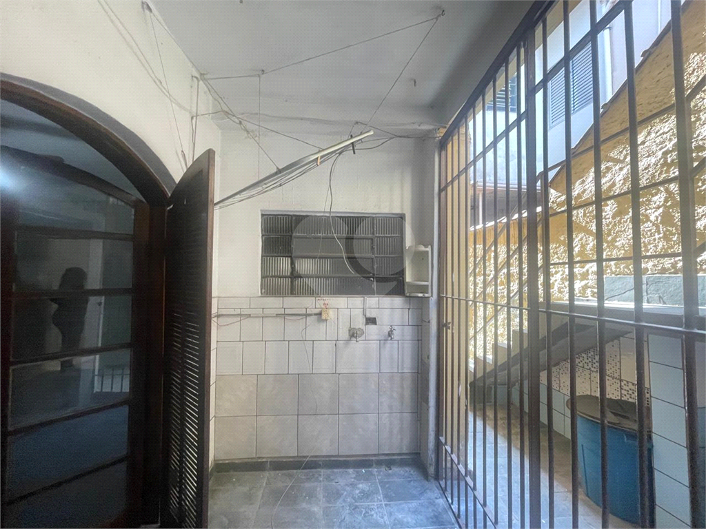 OPORTUNIDADE ÚNICA,LINDA CASA NA CASA VERDE AO LADO DO TERMINAL CASA VERDE. 