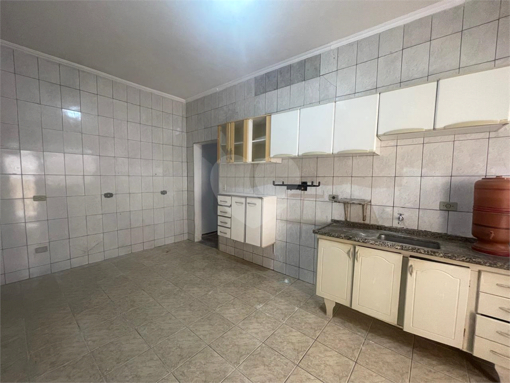 OPORTUNIDADE ÚNICA,LINDA CASA NA CASA VERDE AO LADO DO TERMINAL CASA VERDE. 