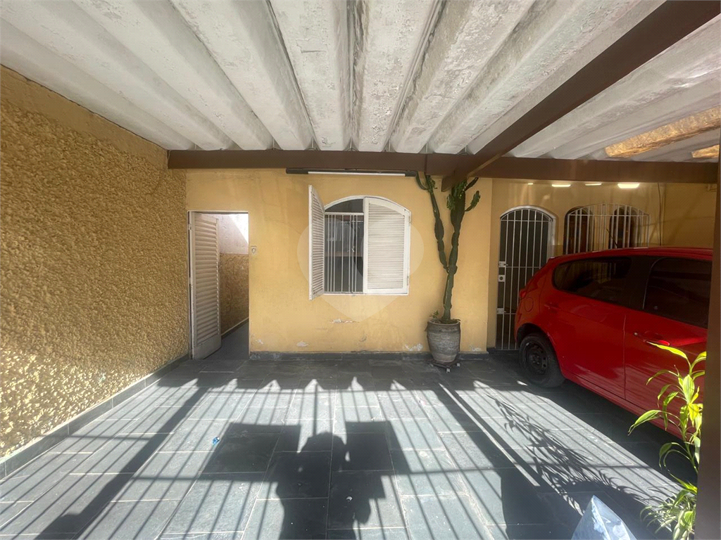 OPORTUNIDADE ÚNICA,LINDA CASA NA CASA VERDE AO LADO DO TERMINAL CASA VERDE. 