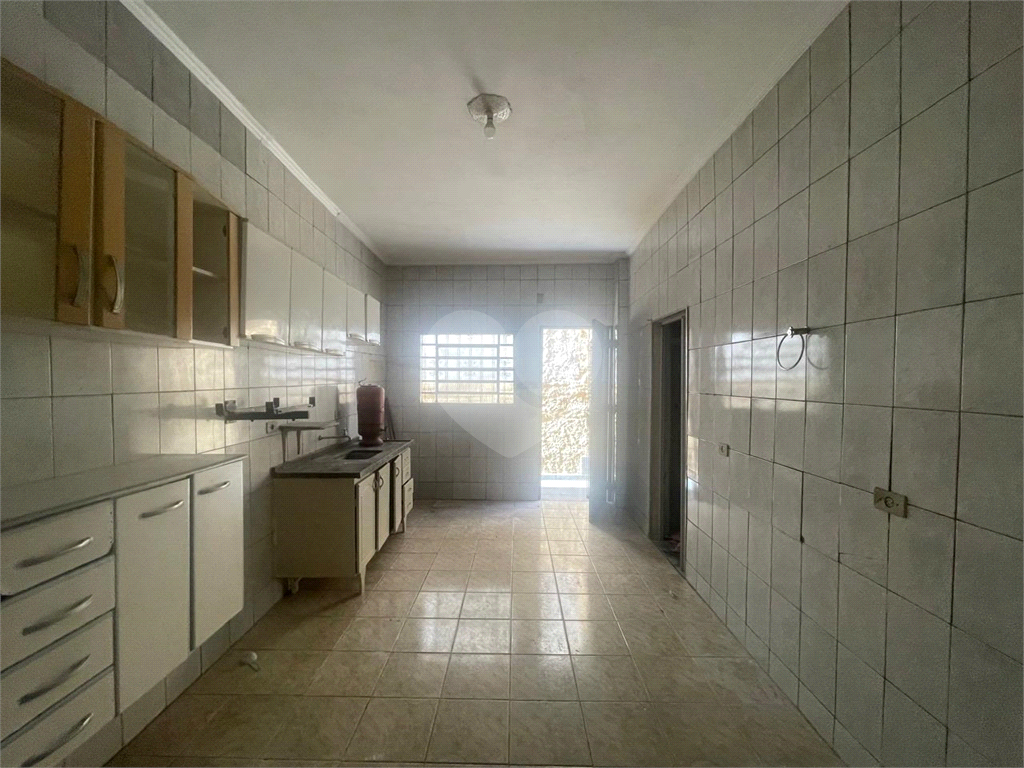 OPORTUNIDADE ÚNICA,LINDA CASA NA CASA VERDE AO LADO DO TERMINAL CASA VERDE. 