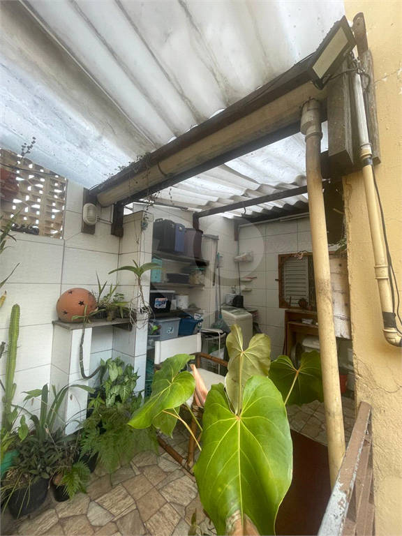 OPORTUNIDADE ÚNICA,LINDA CASA NA CASA VERDE AO LADO DO TERMINAL CASA VERDE. 