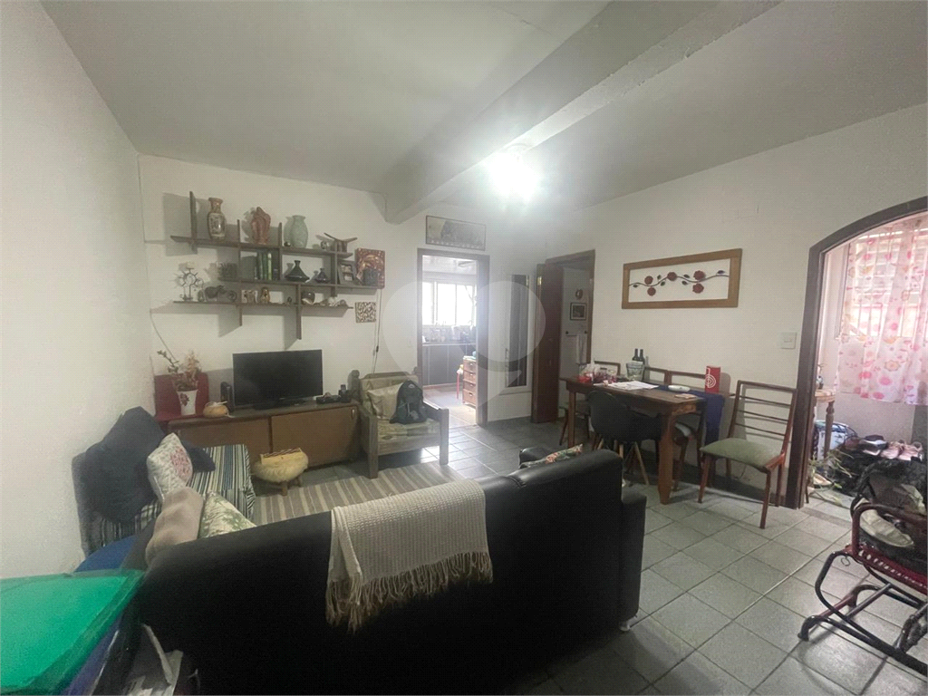 OPORTUNIDADE ÚNICA,LINDA CASA NA CASA VERDE AO LADO DO TERMINAL CASA VERDE. 