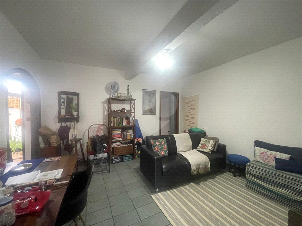 OPORTUNIDADE ÚNICA,LINDA CASA NA CASA VERDE AO LADO DO TERMINAL CASA VERDE. 