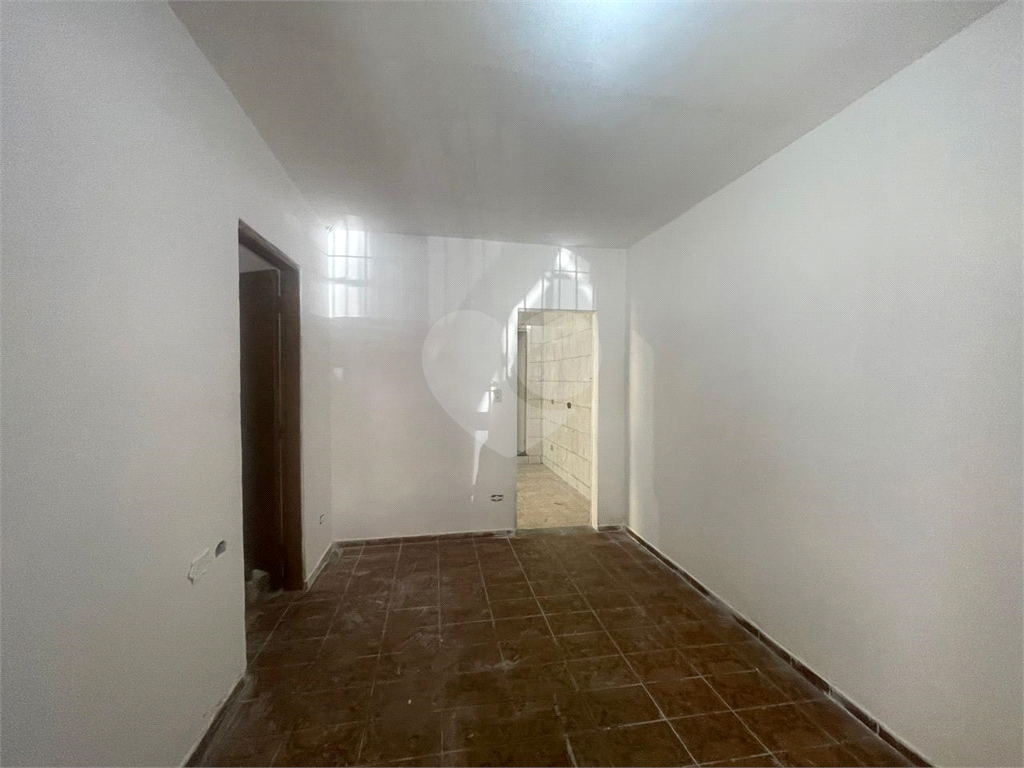 OPORTUNIDADE ÚNICA,LINDA CASA NA CASA VERDE AO LADO DO TERMINAL CASA VERDE. 