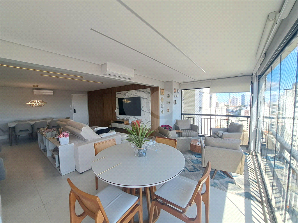 Apartamento Mobiliado para Locação 140m²| 3 Suítes| Sala 3 Ambientes| Varanda Gourmet| 2 Vagas| Santa Teresinha