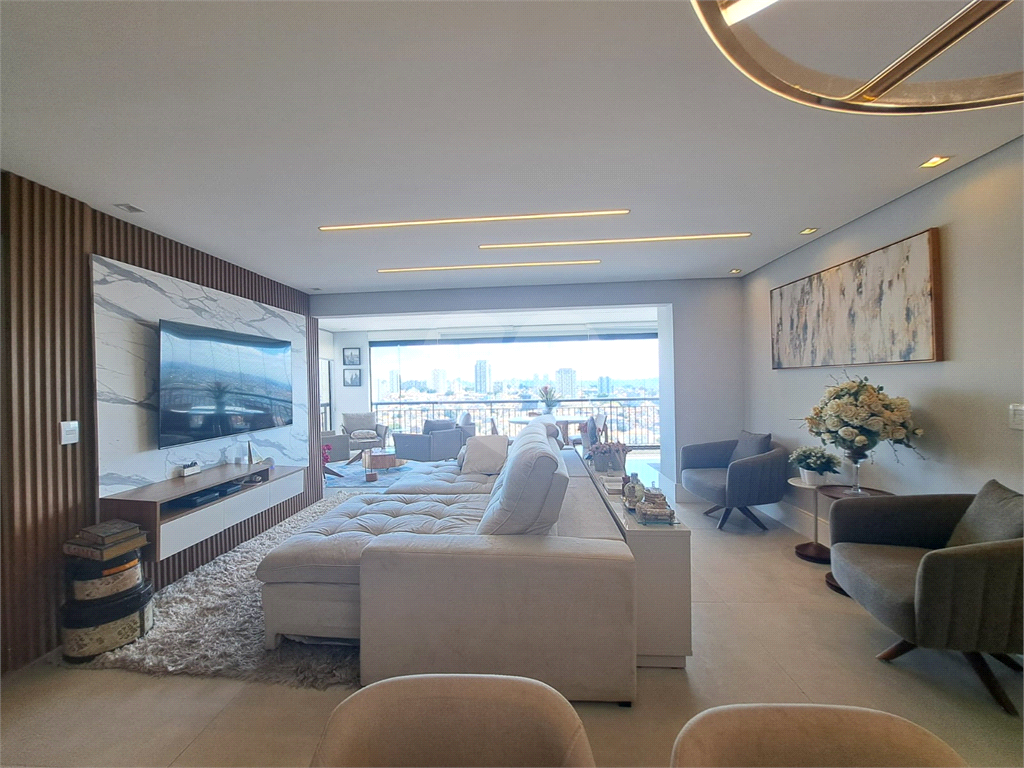 Apartamento Mobiliado para Locação 140m²| 3 Suítes| Sala 3 Ambientes| Varanda Gourmet| 2 Vagas| Santa Teresinha