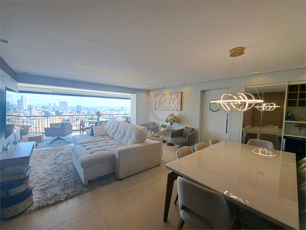 Apartamento Mobiliado para Locação 140m²| 3 Suítes| Sala 3 Ambientes| Varanda Gourmet| 2 Vagas| Santa Teresinha