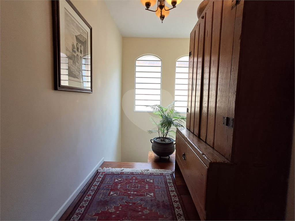 Casa de Vila 107m² 3 suítes 5 banheiros 2 vagas e quintal Sumarezinho