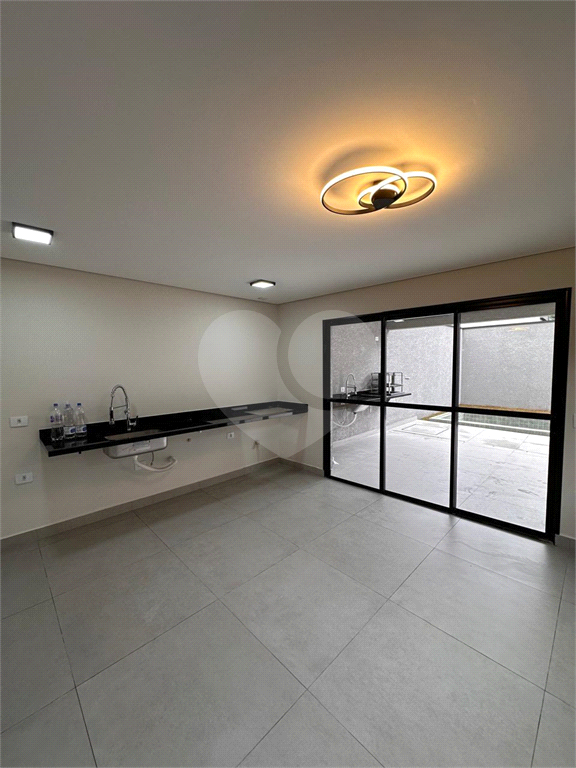 Sobrado maravilhoso - 3 dormitórios | piscina | 131m² de área construída | 150m² de terreno