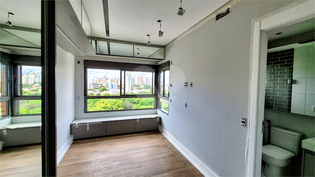 APARTAMENTO PARA LOCAÇÃO COM 2 SUITES - SALA COM PE DIREITO DUPLO - PROXIMO AO PARQUE IBIRAPUERA