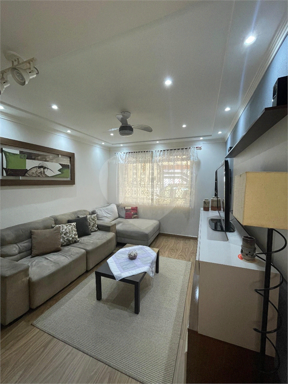 Casa Sobrado na Vila Jardim Formosa, 2 dormitórios, 2 vagas de garagem