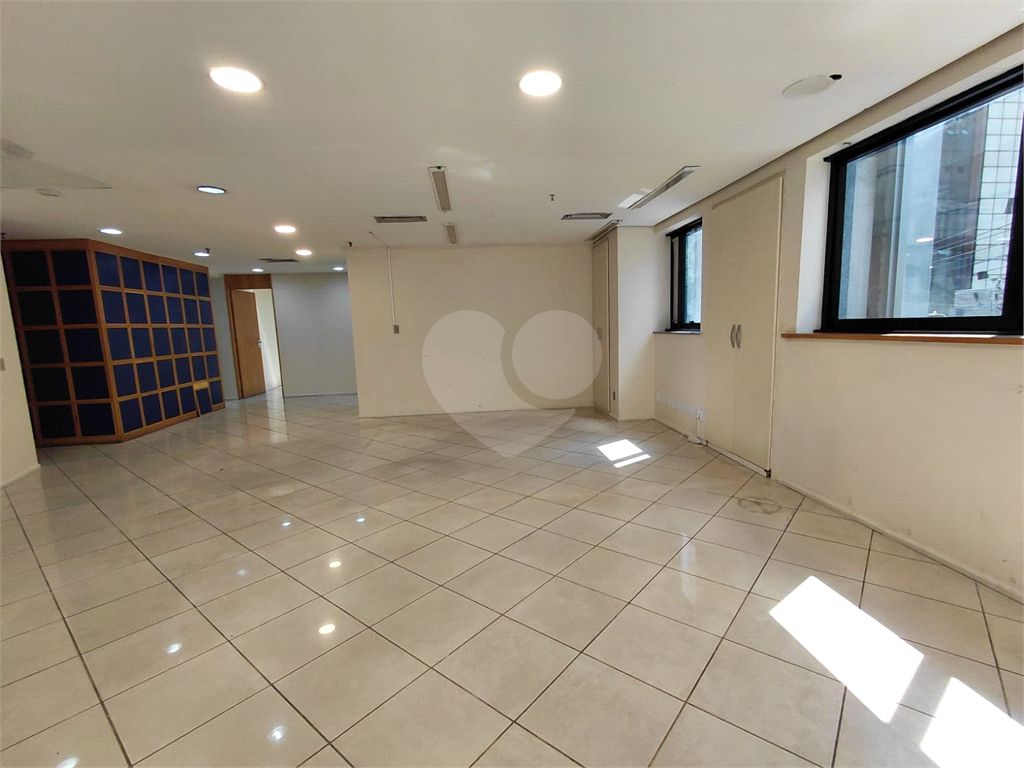 Sala Comercial 102m² 