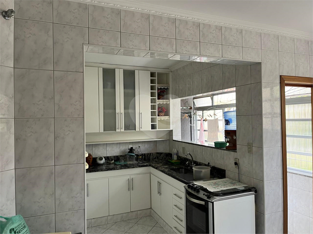 APARTAMENTO em TREMEMBÉ