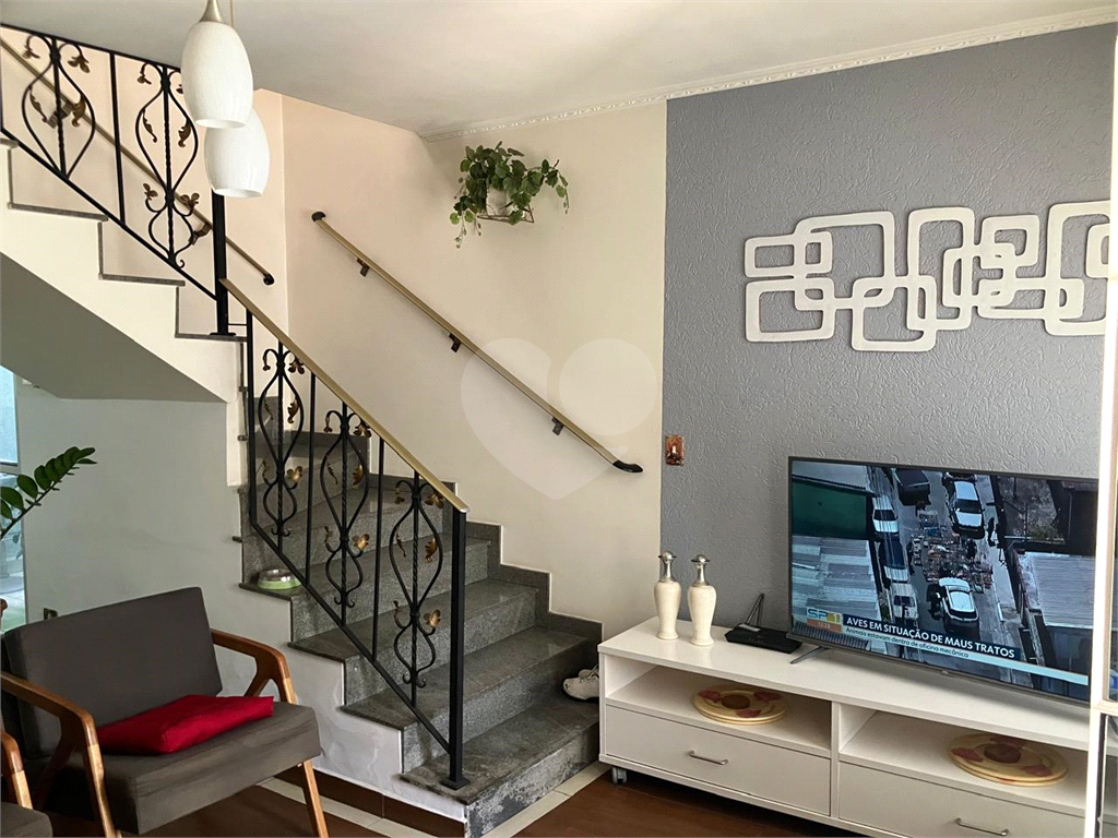 SOBRADO 129 M² 3DORMS 2VAGAS NO JAÇANA 