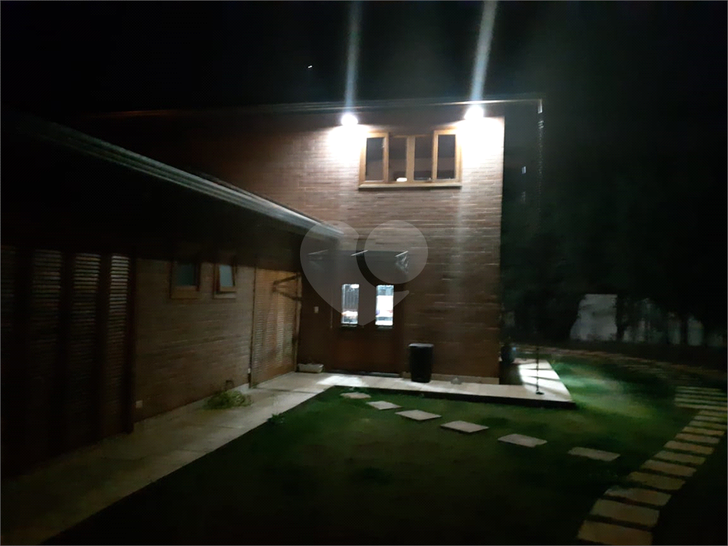 Casa em condomínio 3 suítes a venda em Mairiporã SP