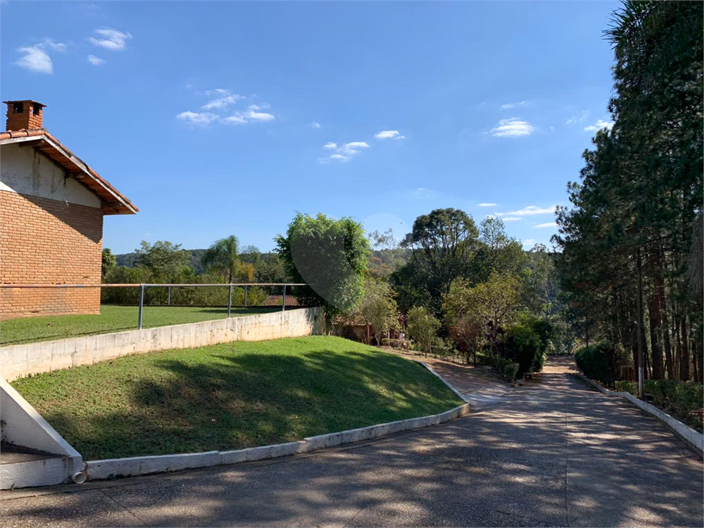 Casa em condomínio 3 suítes a venda em Mairiporã SP