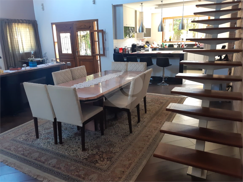 Casa em condomínio 3 suítes a venda em Mairiporã SP