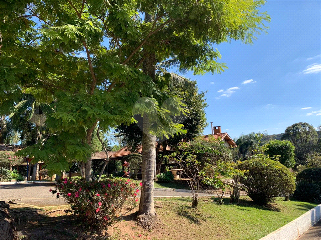 Casa em condomínio 3 suítes a venda em Mairiporã SP