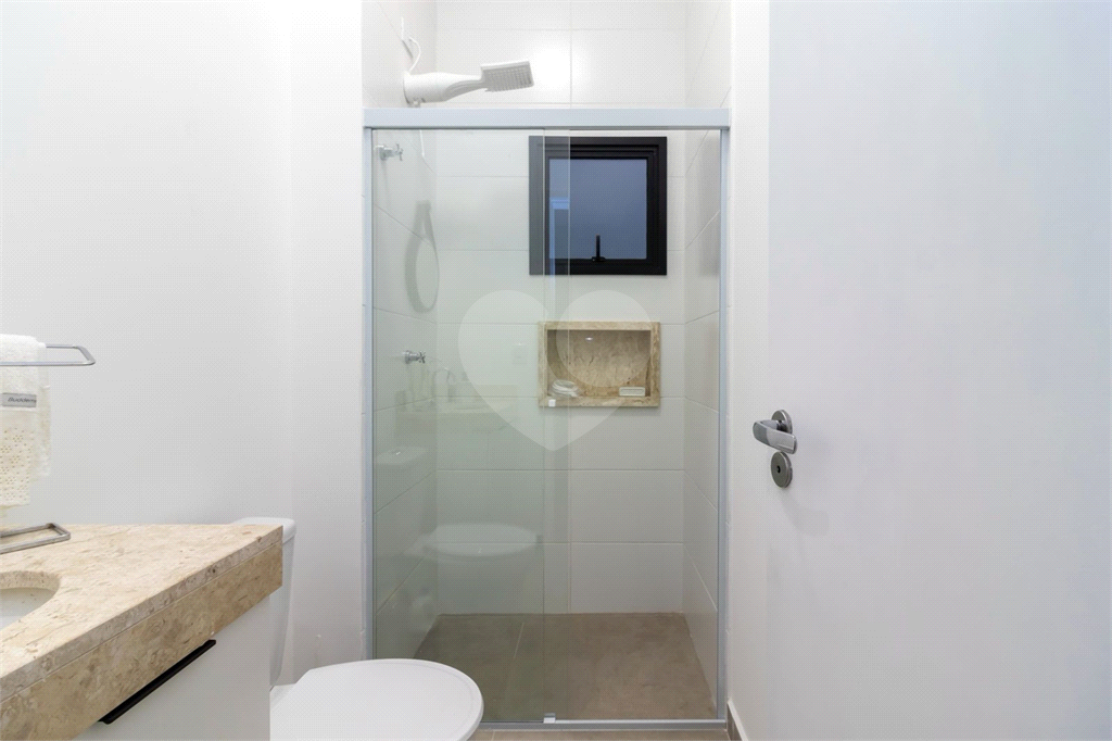 Condomínio na Vila Ester