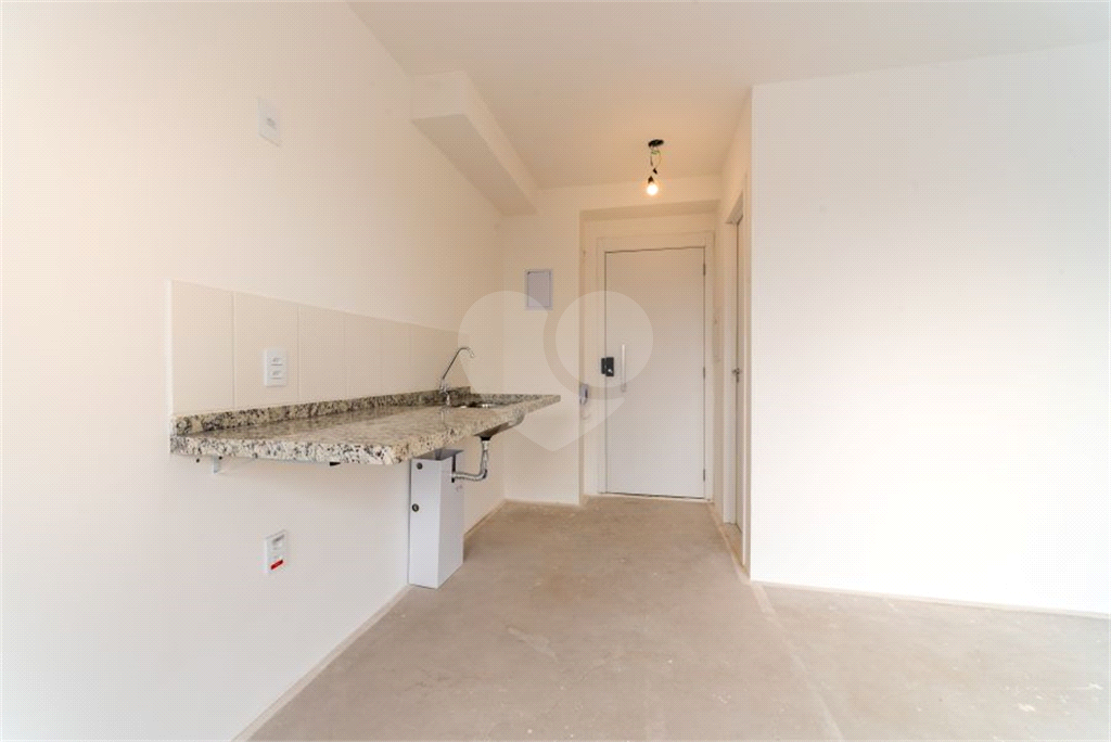 Studio Moderno à Venda | 26 m² | 1 dormitório com varanda em Perdizes!