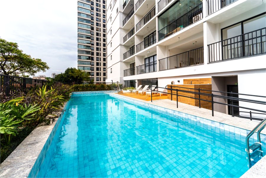 Studio Moderno à Venda | 26 m² | 1 dormitório com varanda em Perdizes!