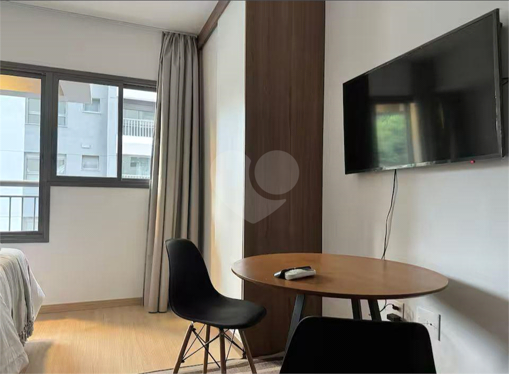 Studio Mobiliado Próximo ao Metrô na Aclimação