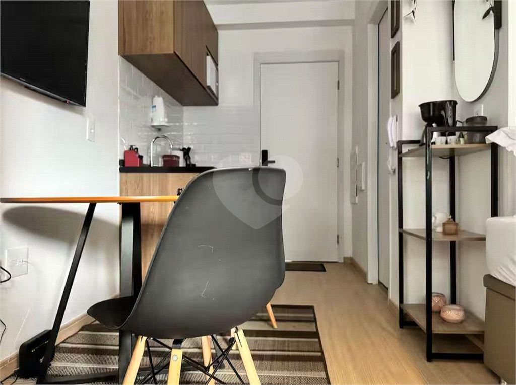 Studio Mobiliado Próximo ao Metrô na Aclimação