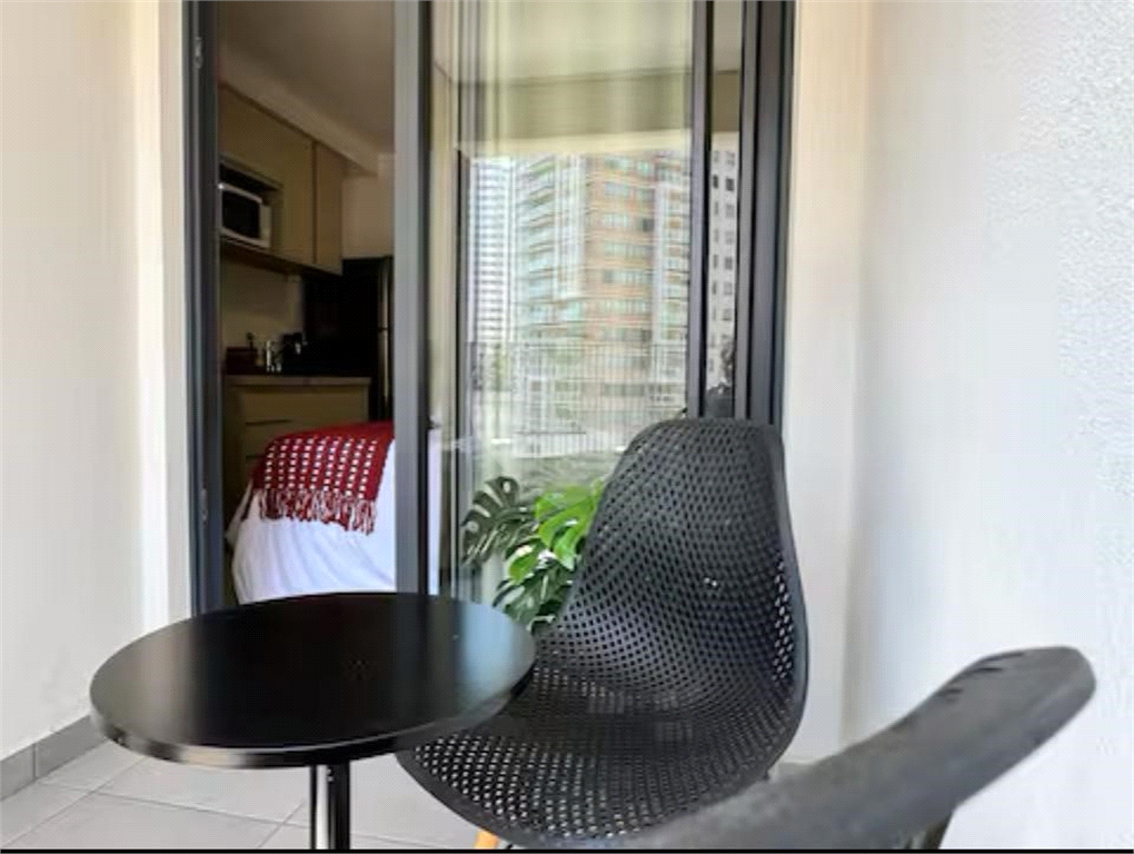 Studio Novo Mobiliado para Venda e Locação na Chácara Klabin. 